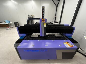 Fiber laser na kov 6kW s kabinou, rotační osou a 2. stolem - 10