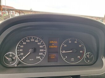 Mercedes A 1,5i benzin - 10