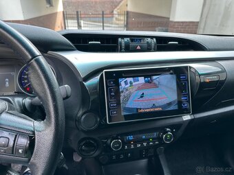 Toyota Hilux - 10