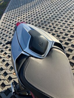 Triumph street triple 765 RS 2022 - 10