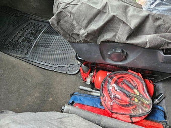 VW Multivan T5 2,5 TDI, Long, Manuál, REZERVACE - 10