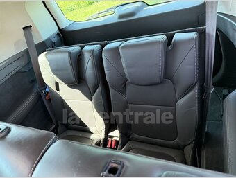 RENAULT Espace V dCi 160 INITIALE PARIS 7 míst 09/2017 - 10