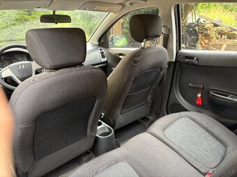 Hyundai i20 1.2 - 10