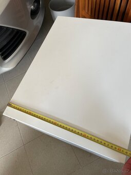 Kovovy organizer na koleckach - 10