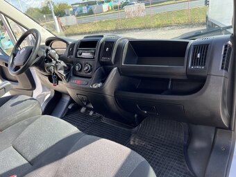 Prodám Fiat Ducato 2.3,118kw. L5H2. Délka ložné plochy: 405 - 10