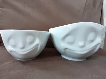 RŮZNÉ NOVÉ VĚCI - KINDER, MILKA, BEBE, DM HRNKY atd. - 10