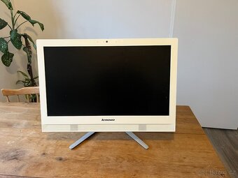 PC LENOVO allinone - 10