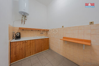 Prodej obchodního objektu, 200 m², Šarovy - 10