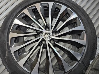 Nová zimní originál sada Škoda Enyaq r20 - 10