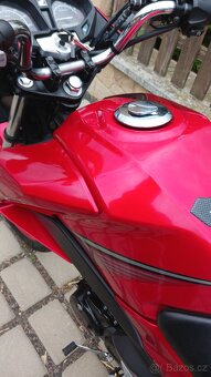 Honda CB 125 F - 10