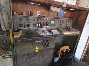 katr dřevo 40-50m3/den linka G710+G560 pořez rámová pila - 10