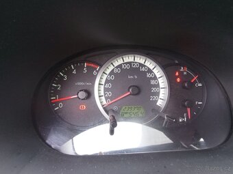 Mazda 5 7míst tažné - 10