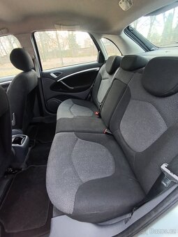 Citroen C5 1.6 HDI 16 V - 10