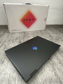 TOP- Herní notebook HP Omen- i5/16GB/SSD/RTX/RGB - 10