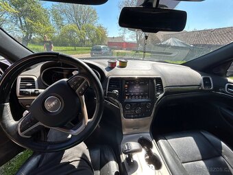Jeep grand cherokee wk2 - 10