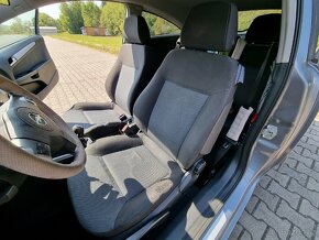 Opel Astra H GTC 1.9 110kw - 10