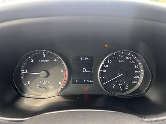 Hyundai i30 combi 1.6CRDI 85kw Style dph 41tkm - 10