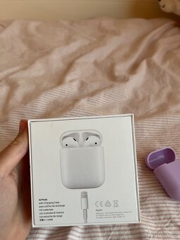 Prodej Apple AirPods generace 1 - 10
