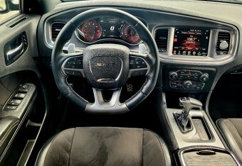 Dodge charger 6.2 hemi srt Hellcat 527kw, DPH, ČR - 10
