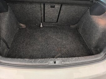 VW Golf 6 - 10