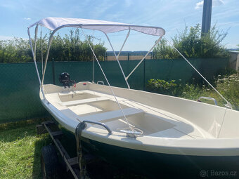 Loď s motorem Eddy 420 - 10