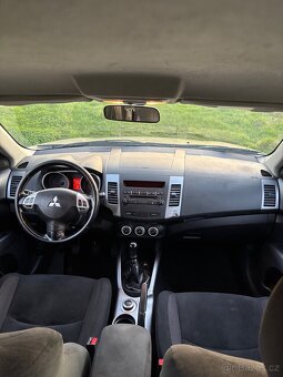Mitsubishi Outlander II, 2008, motor 2.0DiD 103kw, 1.maj. - 10