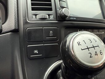 VOLKSWAGEN MULTIVAN T5 GP 2,0 TDI TEAM / 103 kW - 10