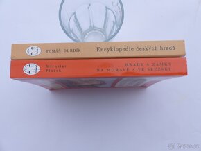 Tomáš Durdík : Encyklopedie českých hradů - viz foto - 10