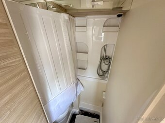 EURA MOBIL VAN 635 HB - 10