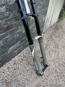 Vidlice Suntour RUX38 - 10