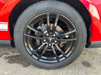 Ford Mustang 3.7 kabriolet rok 2012 - 10