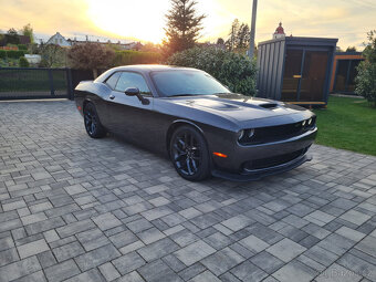 Dodge Challenger RT 5,7 Hemi 2023 Alcantara , DPH - 10