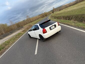 Honda Civic 6G - 10