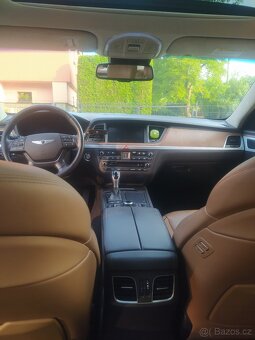 Hyundai Genesis 3.8 GDI HTRAC 4x4 - 10