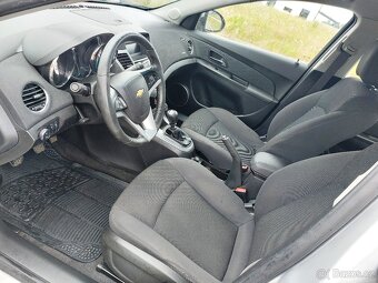 Chevrolet Cruze 1.8, 104kw, 1.majitel, 07/2012 - 10