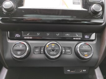 Škoda Octavia L&K 2.0 TDi 4x4 DSG ČR SERVISKA 108 tis. km - 10