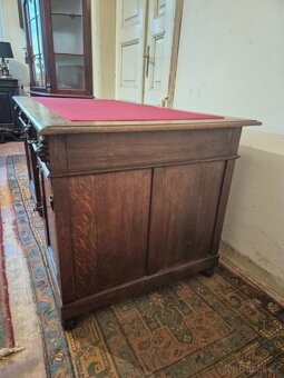 Starožitný psací stůl s bohatým řezbářstvím - Prostorový - 10