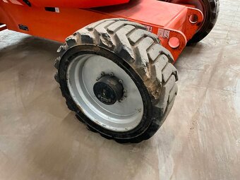 PRACOVNÍ TERÉNNÍ KLOUBOVÁ PLOŠINA JLG 600 AJ - 10