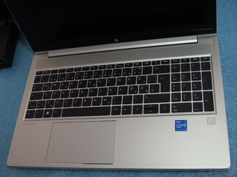 HP ProBook 650 G8 IPS i5-1145G7 IrisXe 4.4GHz 16GB 512GB SSD - 10