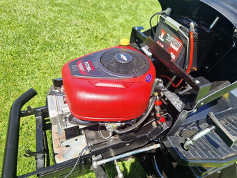 Zahradní traktor KARSIT 17,5HP 102cm - 10