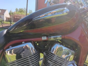 Suzuki Intruder 1400 - 10