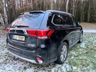 Mitsubishi Outlander PHEV 2015 (hybrid) Instyle - 10