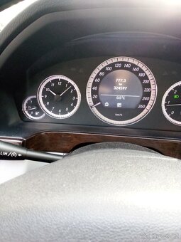 Mercedes Benz E 220D w212 - 10