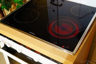 Siemens bílý sporák HE 764260, vyjížděcí dveře - 10