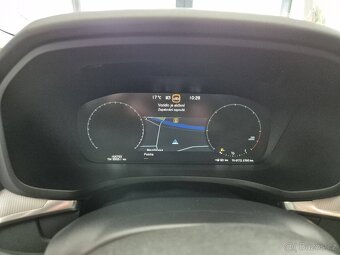 Volvo V60 2,0 D4 AWD Cross Country PLUS - 10