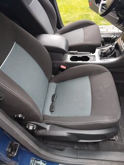 Ford Mondeo - 10