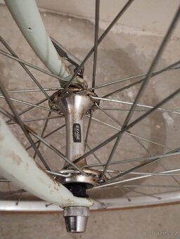 Favorit s komponenty SHIMANO - 10