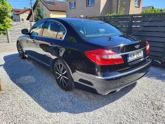 Hyundai Genesis 3.8 V5 RWD 246kw - 10