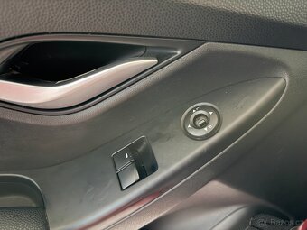 Hyundai ix20 1,6 92kW,SERVISNÍ KNÍŽKA - 10