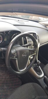 ASTRA 1.6i 85KW LPG - 10